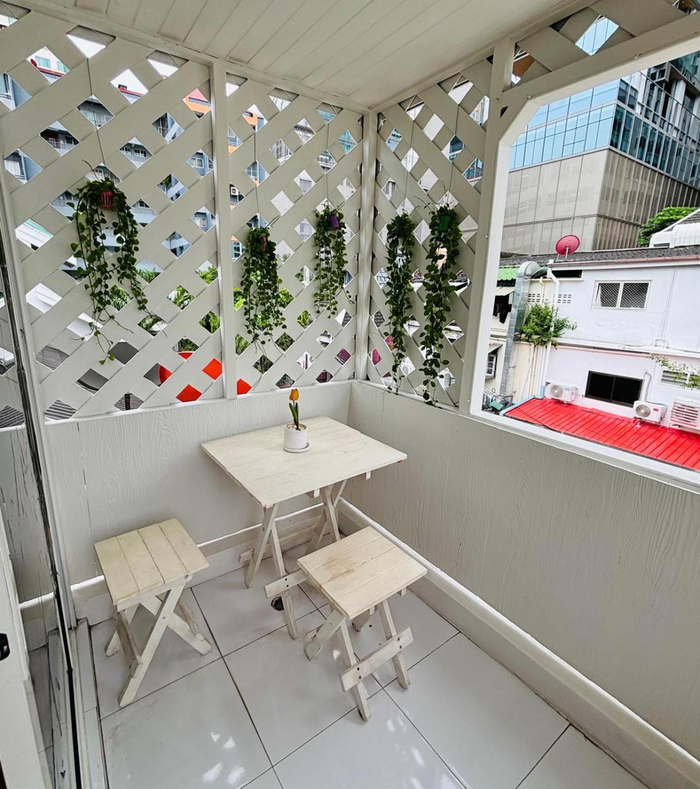 מלון בנגקוק Reehouse@Soi Cowboy/Asoke Bts מראה חיצוני תמונה