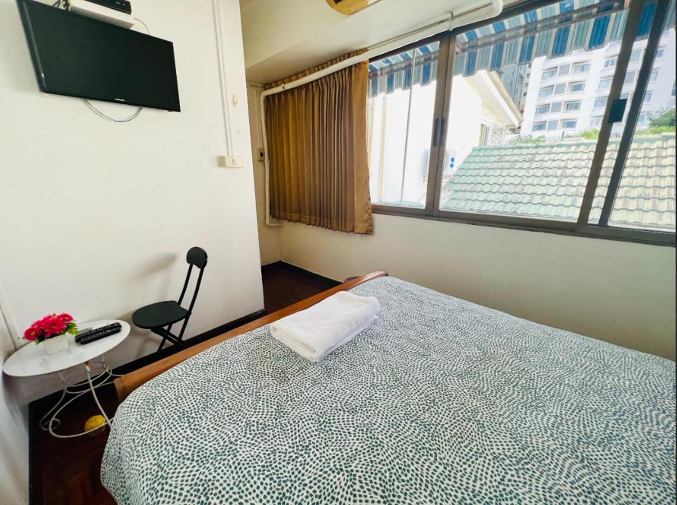 מלון בנגקוק Reehouse@Soi Cowboy/Asoke Bts מראה חיצוני תמונה