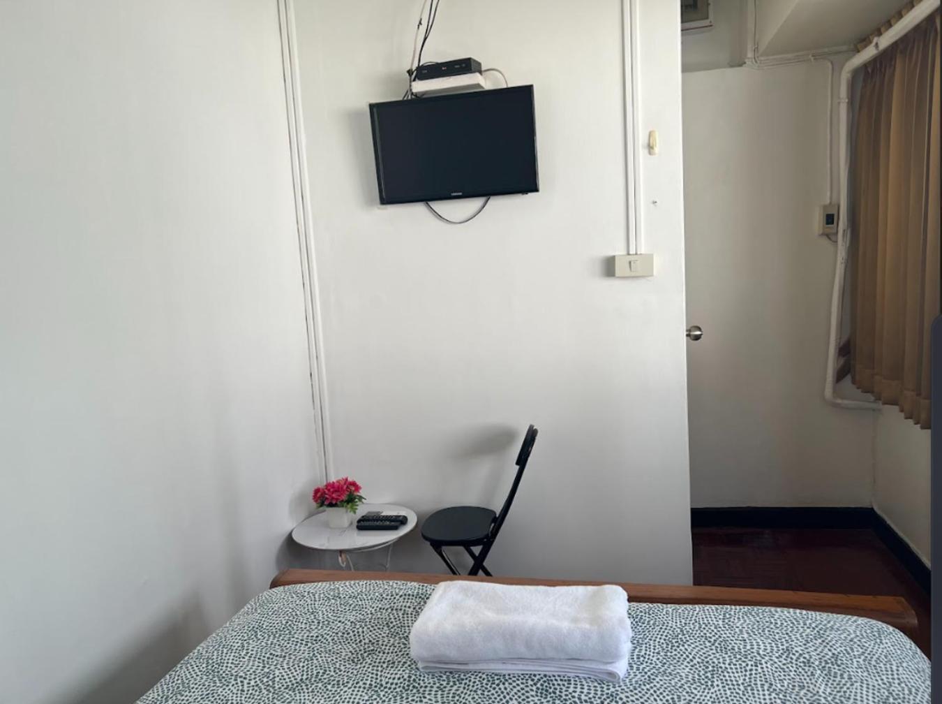 מלון בנגקוק Reehouse@Soi Cowboy/Asoke Bts מראה חיצוני תמונה